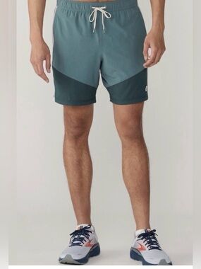Vuori Kore Short X1 Lined Classic Fit 7" Mens Size  medium Athletic teal  green